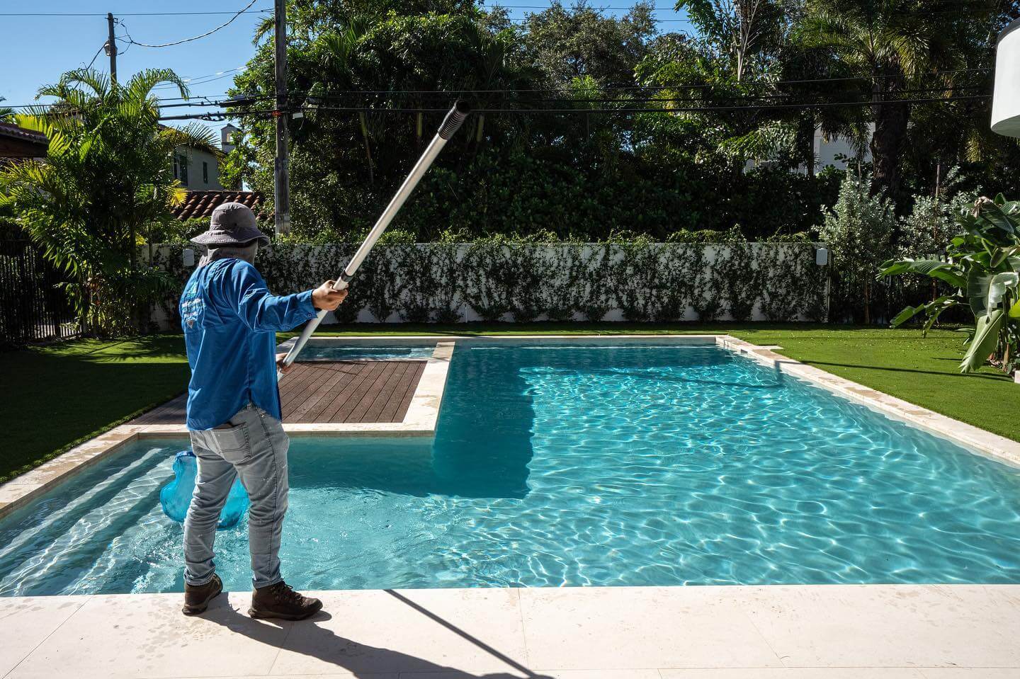 Swimming Pool Contractors in Miami